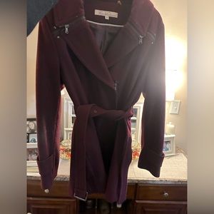 KENNETH COLE JACKET SIZE 14 PEACOAT MODERATE WEAR, BURGUNDY/MAROON COLOR